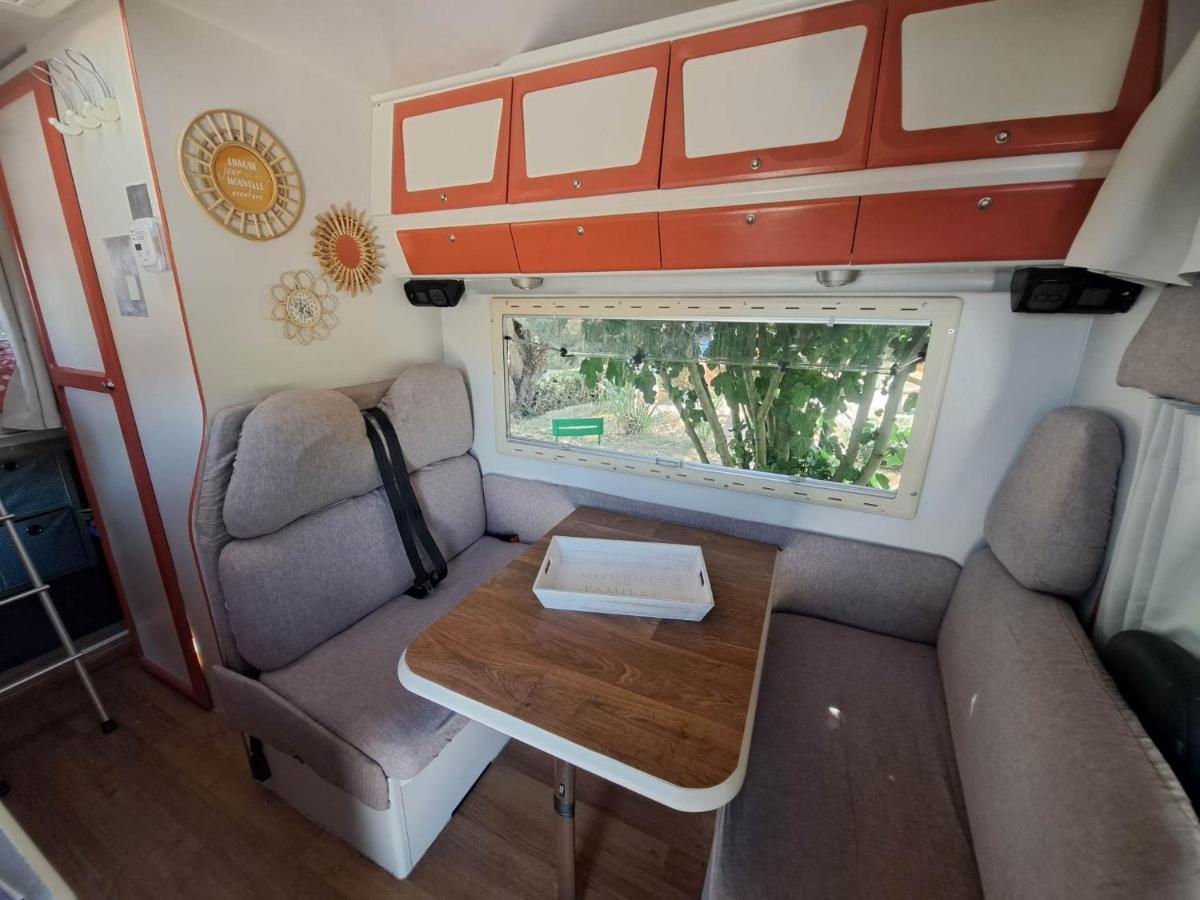ホテル Camping Car A 3 Minutes Du Parc Pairi Daiza ブリュージュレット エクステリア 写真